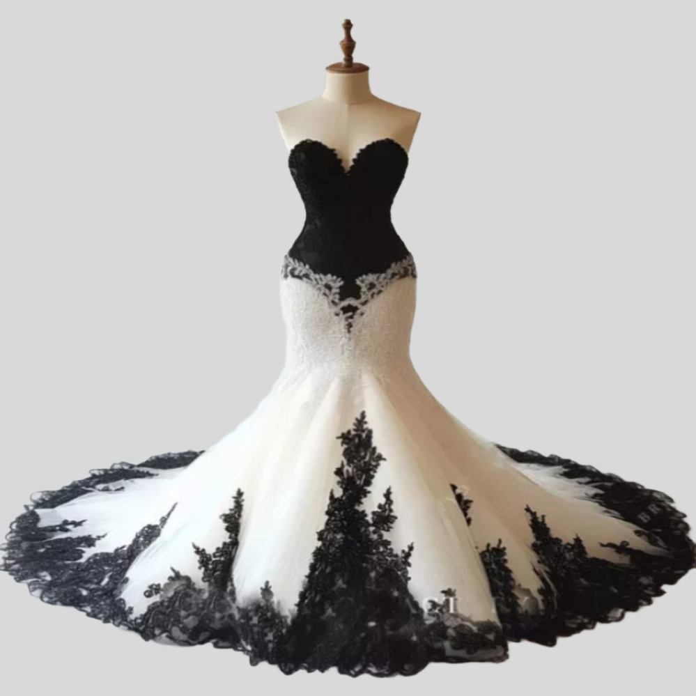 Vintage Black And White Wedding Dress 2025 Plus Size Mermaid Gothic Bridal Gowns Lace Aso Ebi Vestidos De Noiva Casamento Appliques Sleek Country Brid