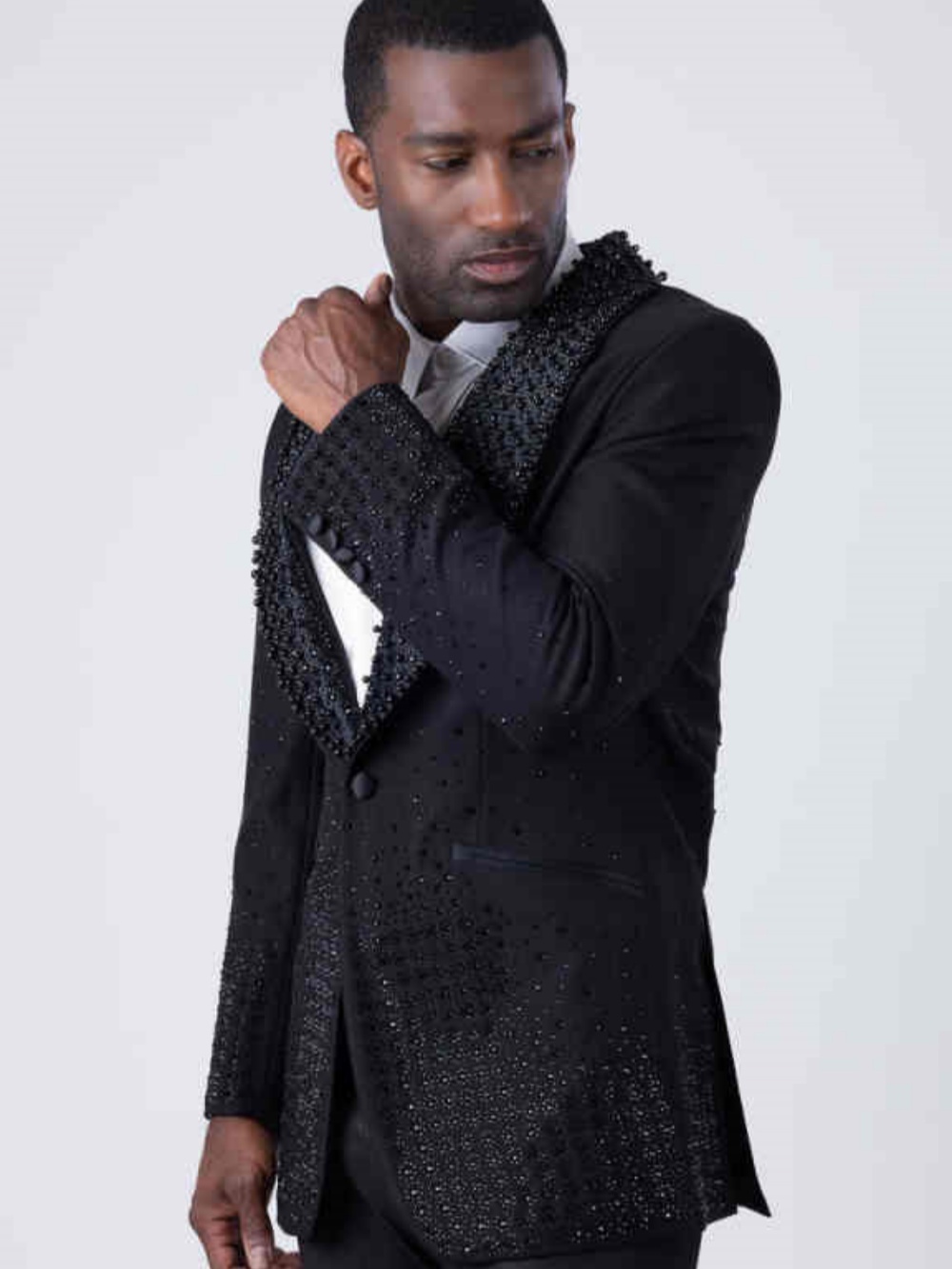 Luxury Wedding Tuxedos Beaded Pearls Men Suits Shawl Lapel 2 Piece Set Jacket Pants Business Blazers Customized High Quality