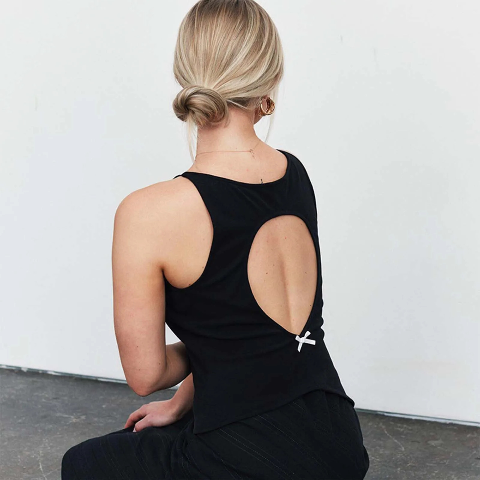 Summer Solid Color Sleeveless Tank Crop Tops Streetwear 2025 Sexy Women Slim Fit Causal Mini Vest Femme Clothes Tanks 250224Z