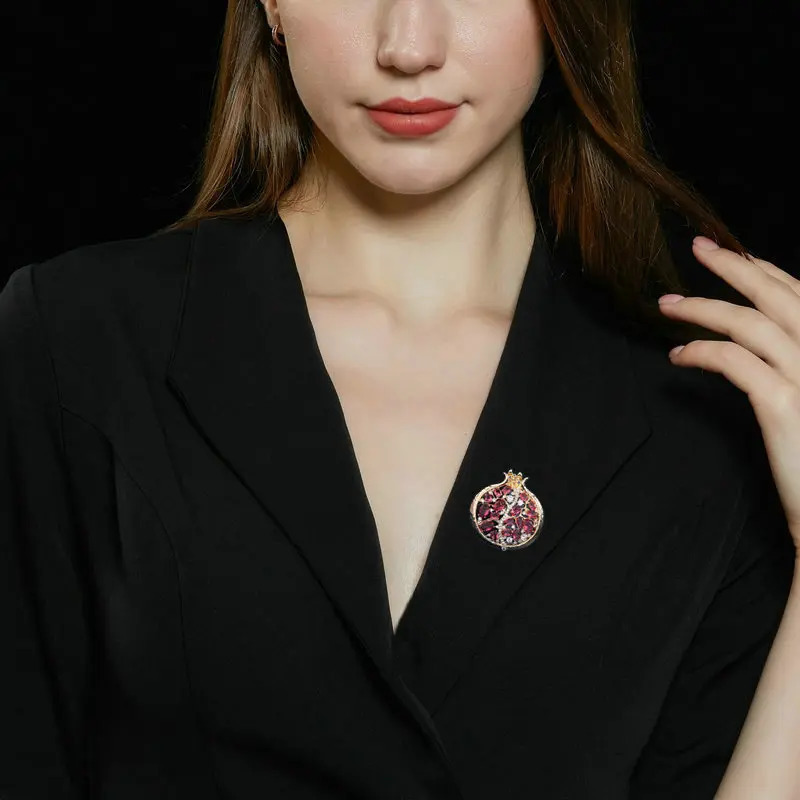 SUYU Brooch Copper Micro Inlay Cubic Zirconia Garnet Pins Clothing Matching Gifts Wholesale 250225