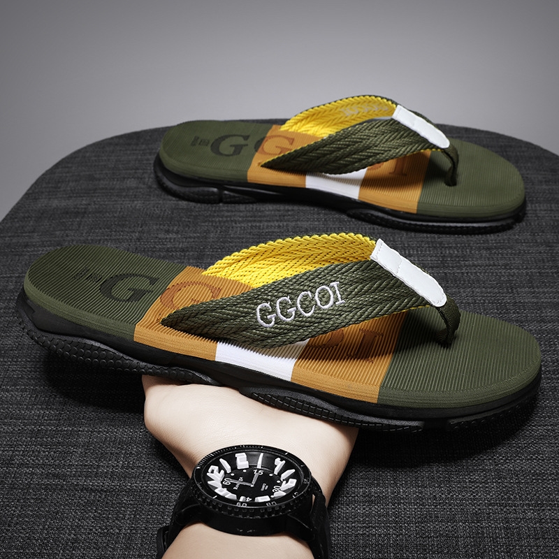 Free shipping 2025 new designer slippers for mens black fashion summer Beach Casual comfortable Flip Flops sandal size eur 38-45 daily wear outdoor