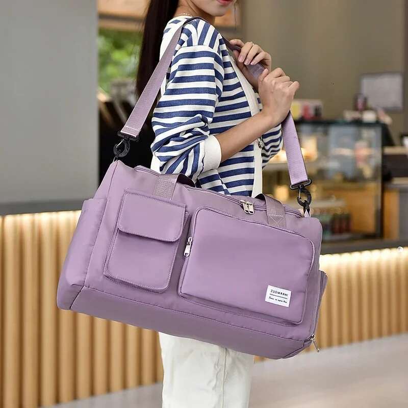 Carry On Travel Bag Large Capacity Weekender Overnight Duffle with Shoe Compartment Sports Fiess Bags for Women 2024