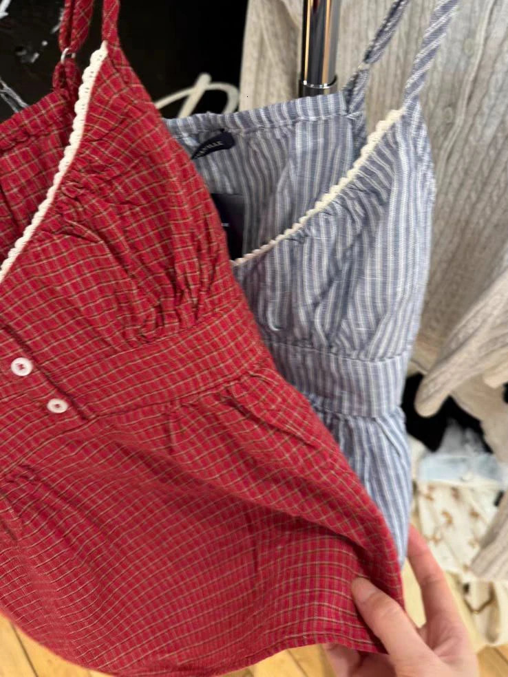 Red Plaid Slim Tank Top Woman Lace Trim Buttons V-neck Back Lace-up Cotton Camis Summer Vintage Streetwear Sweet Crop Tops 250225