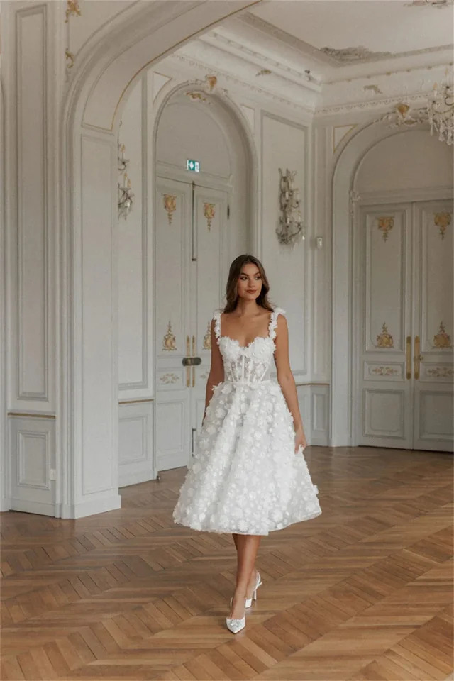 Customized Wedding Dress Lace Flowers Spaghetti Strap ALine Evening Dresses KneeLength Valentines Day Gowns 250224