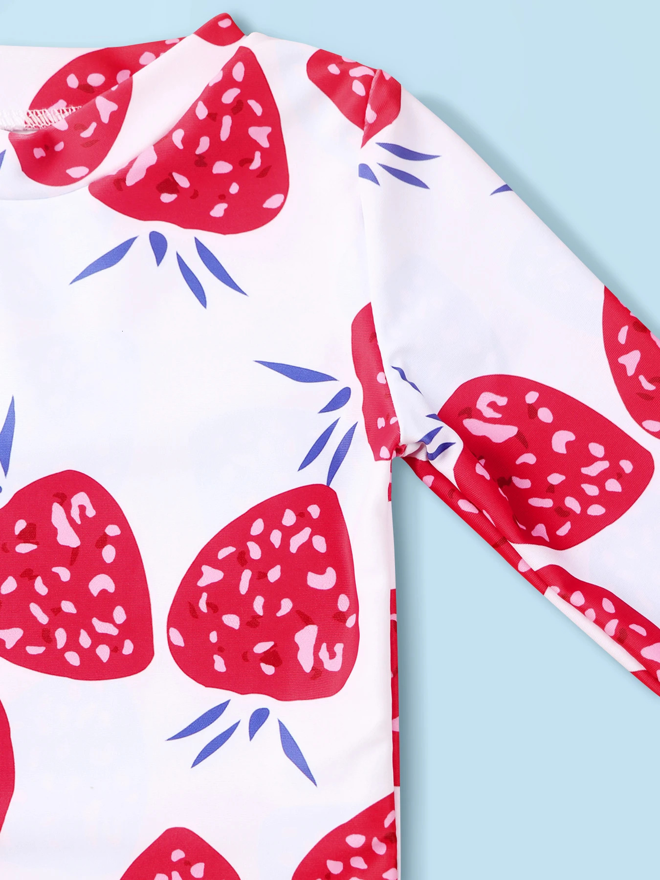 Baby Girls Two Piece Swimsuit Strawberry Print Swimwear Kids Swimming Clothing Long Sleeve Summer Beachwear Bathing Suit 250225