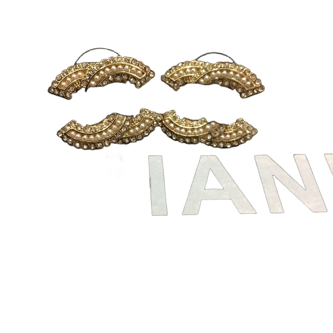 Fashion Retro Classic Pearl Diamond Stud Earrings for Women Lady Party Wedding Lovers Gift Designer Earrings Engagement Jewelry with Flannel bag