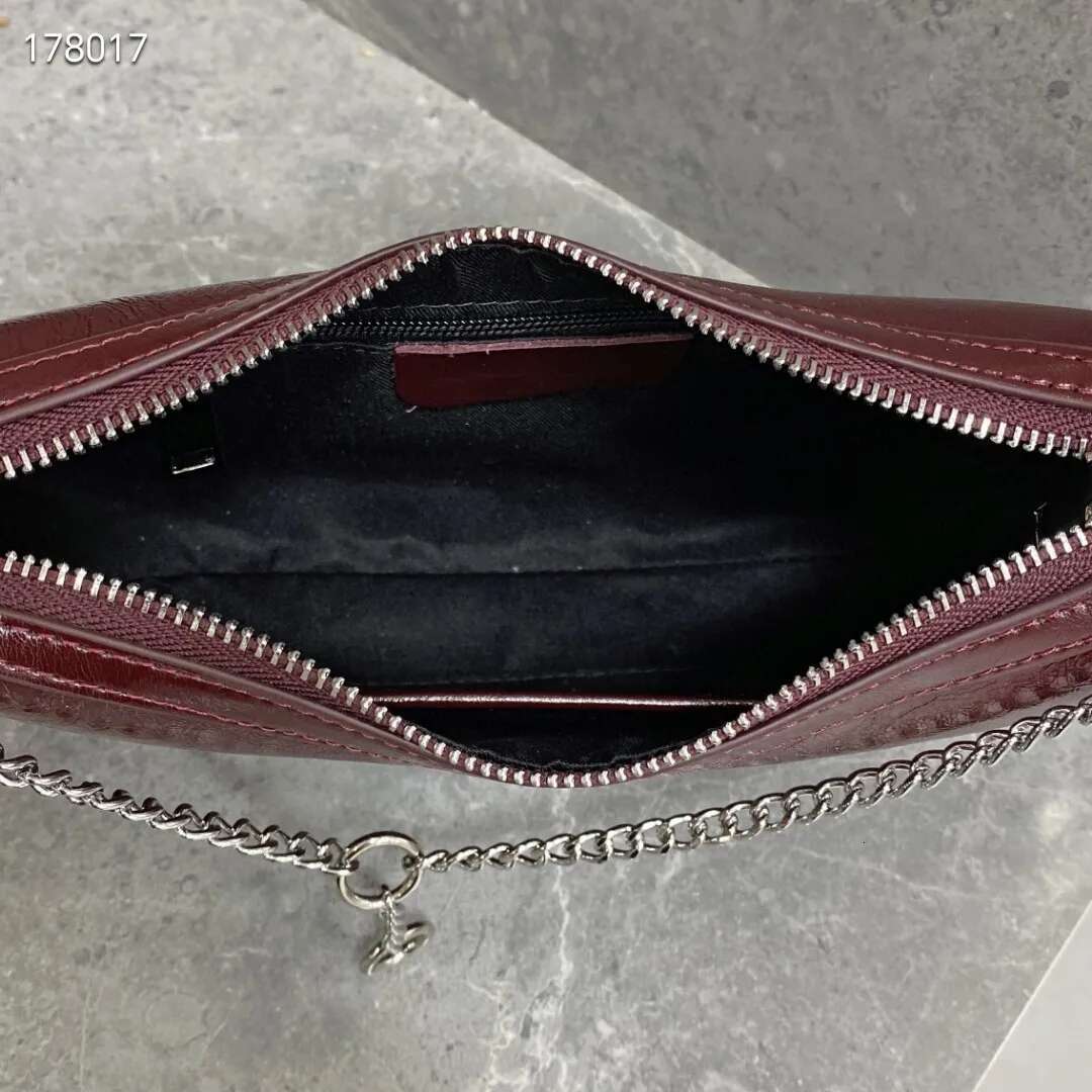 Top Tier Cowhide Single Shoulder Fashionable Women's Fashion Designer Bag High-quality Simple Multifunctional Shopping Shell Practical High-end C