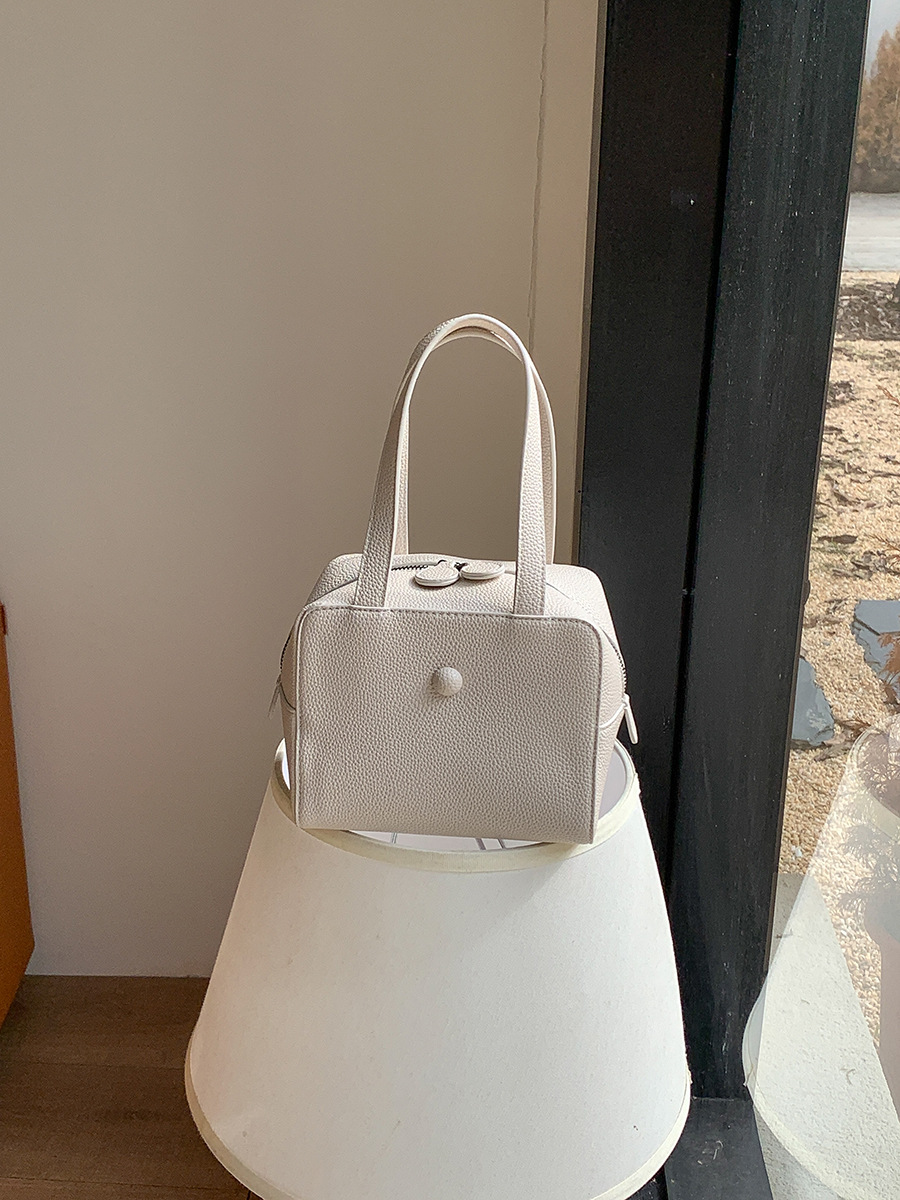 Frosted Soft PU Leather Small Square Handbag for Spring & Summer - Versatile Toast Bag