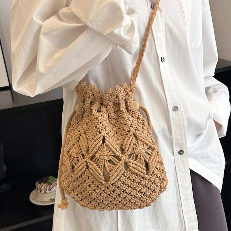 Cute er Straw Woven Shoulder Crossbody Bucket Bag Fashion Casual Summer Travel Beach Women Trendy 250224