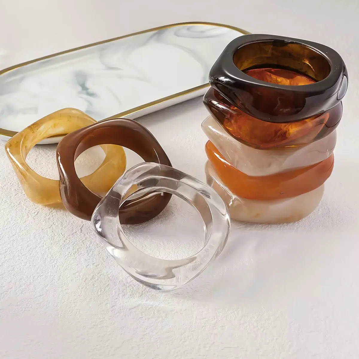 KMVEXO Vintage Brown Coffee Irregular Acrylic Resin Chunky Bangles for Women Goth Geometric Charm Hand Bracelets Couple Jewelry 250225