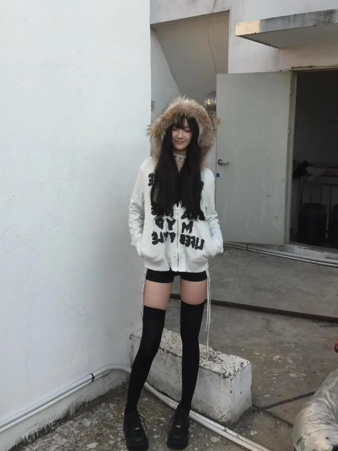 Y2k INS Retro Fur Collar American Zipper Hooded Sweater Women Autumn and Winter Korean Version Of Thick Silver Fox Velvet Coat 250226