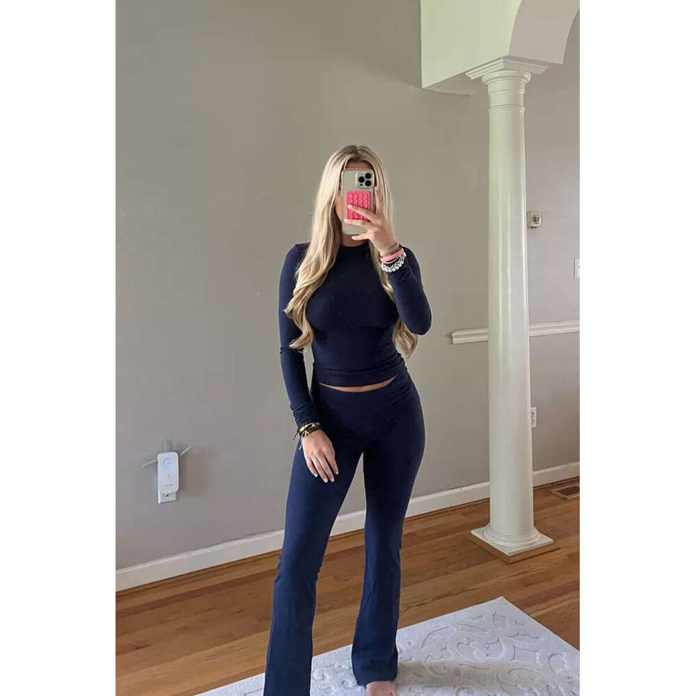 European American autumn women's clothing, high-end fashion, Hong Kong style retro two-piece solid color set, 2025 new style, chic and elegant cl