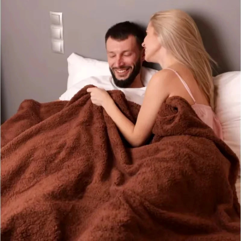 Blanket Plus Size Shaggy Blankets for Couple Winter Thickened Warm Blanket | Waterproof Rectangle Napping Blanket 250304