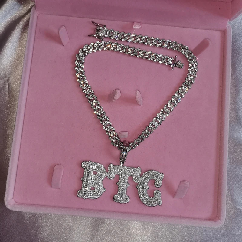 Customized Name Necklace A Zirconia Baguette Letters Cuban Chain Hip Hop Necklaces For Men Women Hip Hop Jewelry 250227