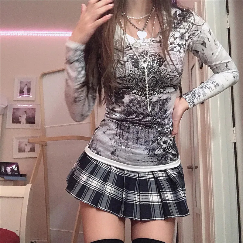 Rhinestone Graphic Print Tshirt Retro Harajuku Fairycore Grunge Slim Fit Pullovers Tees y2k Aesthetic Vintage Gothic Tos Women 250226