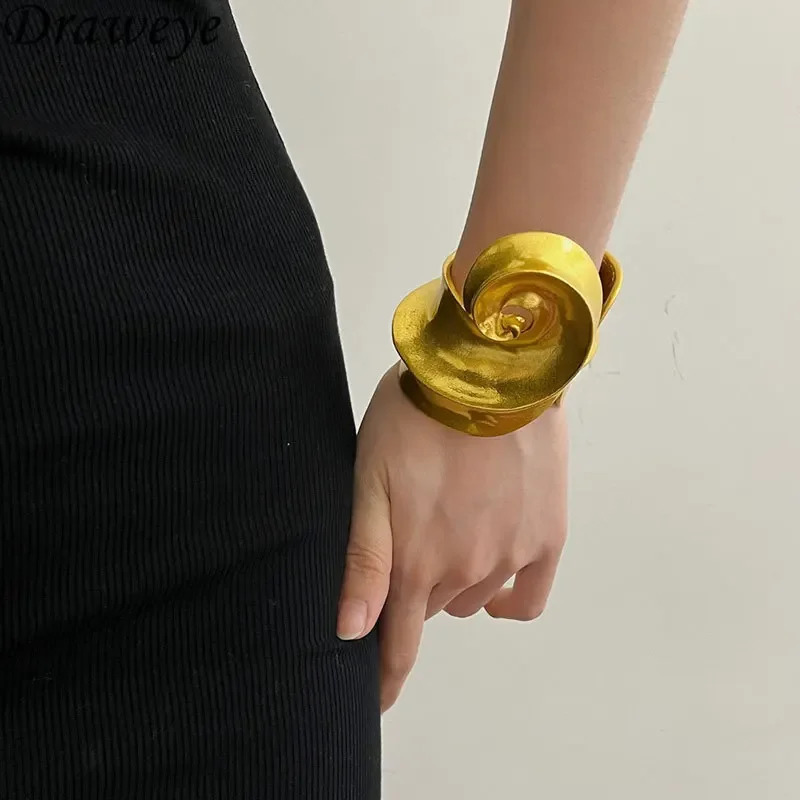 Draweye Y2k Hiphop Bracelet for Women Irregular Conch Punk Style Vintage Jewelry Men Bangles Twist Fashion Pulseras Mujer 250227