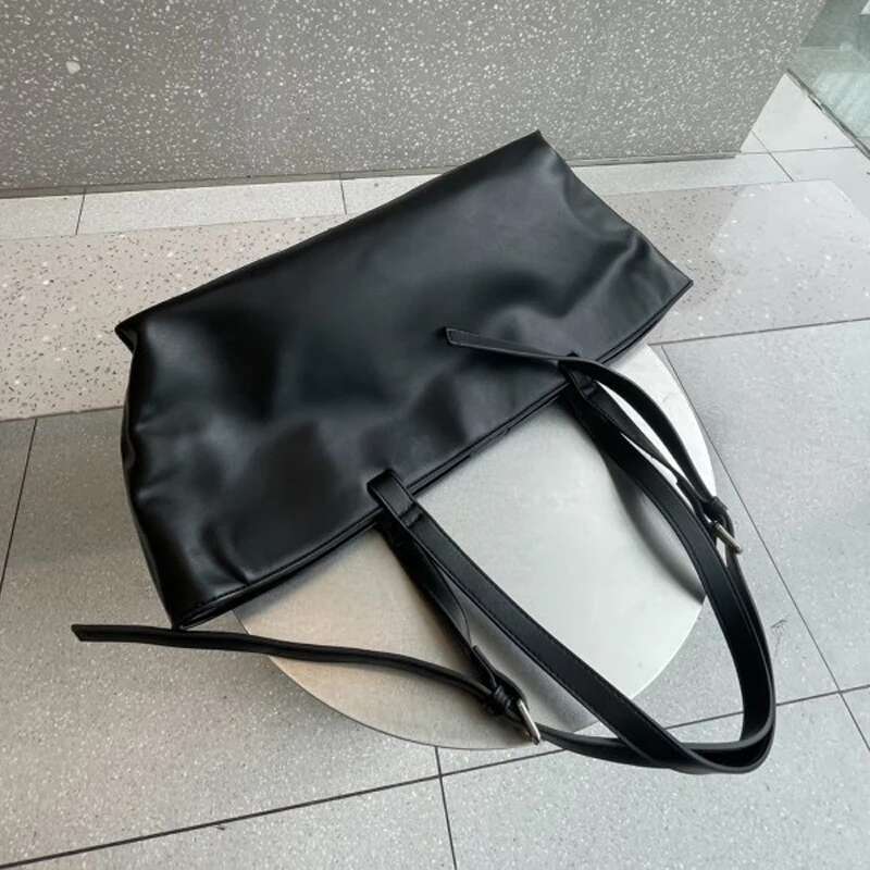 Tote Black Bags For Women Designer Handbags And Purses 2025 New In Fashion Large Capacity Commuting Underarm Shoulder
