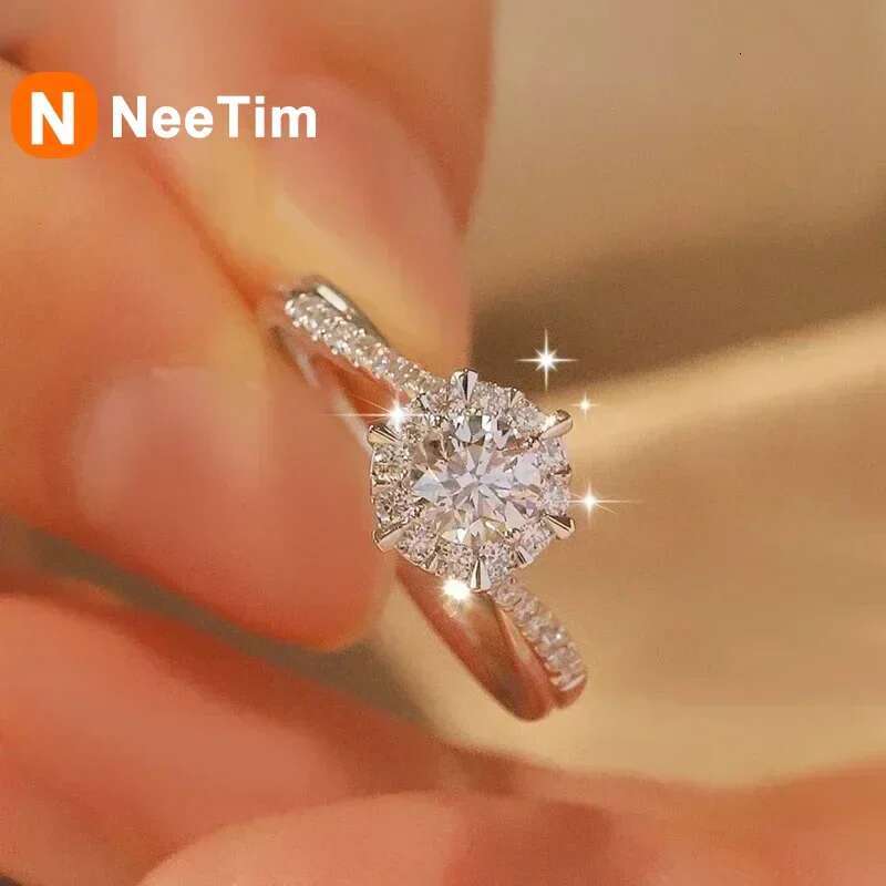 NeeTim 0.5/1CT Moissanite Dia Rings Wedding Band for Women Sterg Sier Plated White Gold Promise Ring Certified