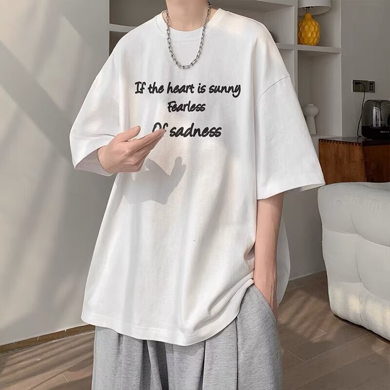 Simple And Slimming Men's T-shirt With Contrasting Color Letter Printed Short Sleeves. Designer's New Niche Versatile Top For Summer 2025