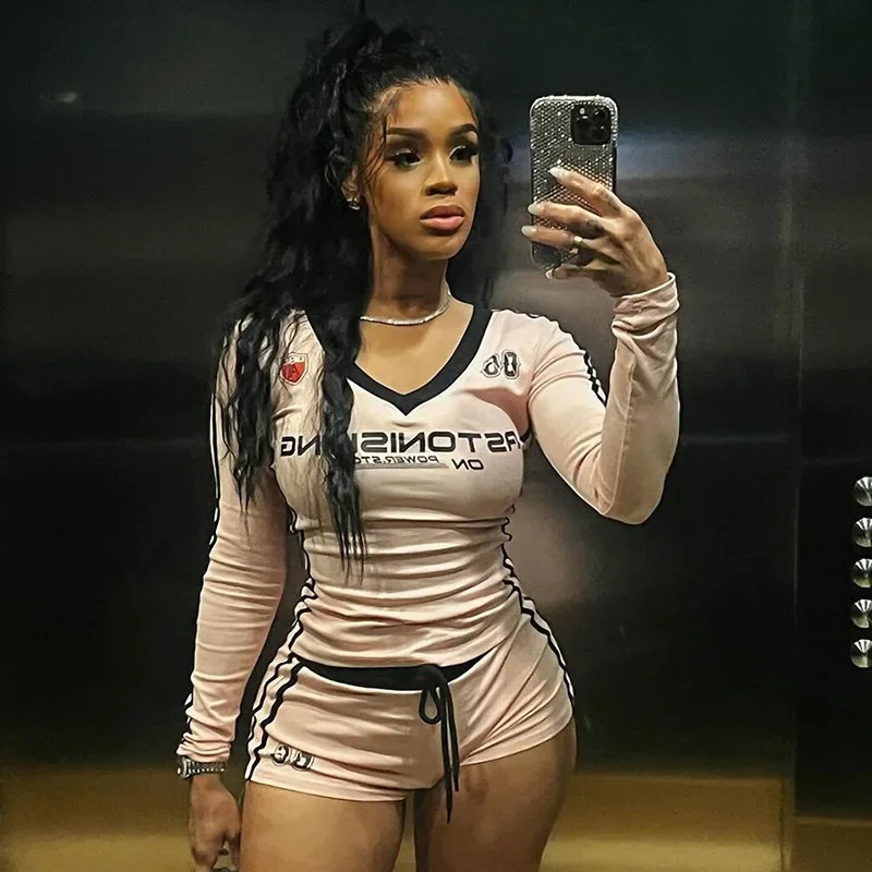 ANJAMANOR Sport 2 Piece Sets Women Outfit Letter Print V Neck Long Sleeve Top and Shorts Set Women Baddies Outfit D78-DZ25 250226