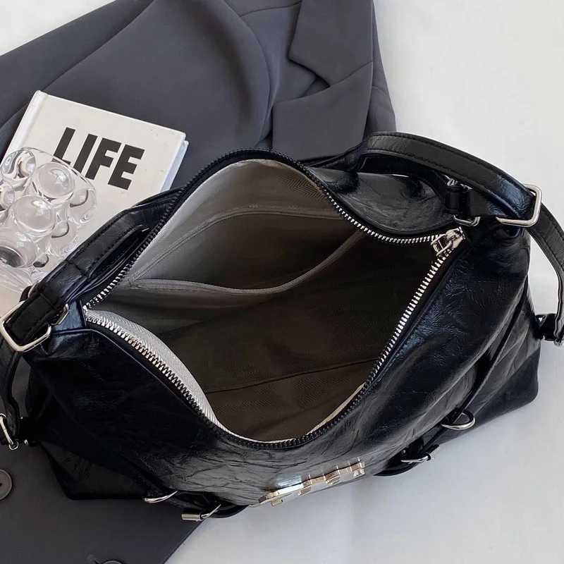 Moto Biker Vintage Bags For Womens Luxury Designer Handbags Purses 2023 New In PU Sequined Belt Buckle Large Capacity ShoulderXJ250227