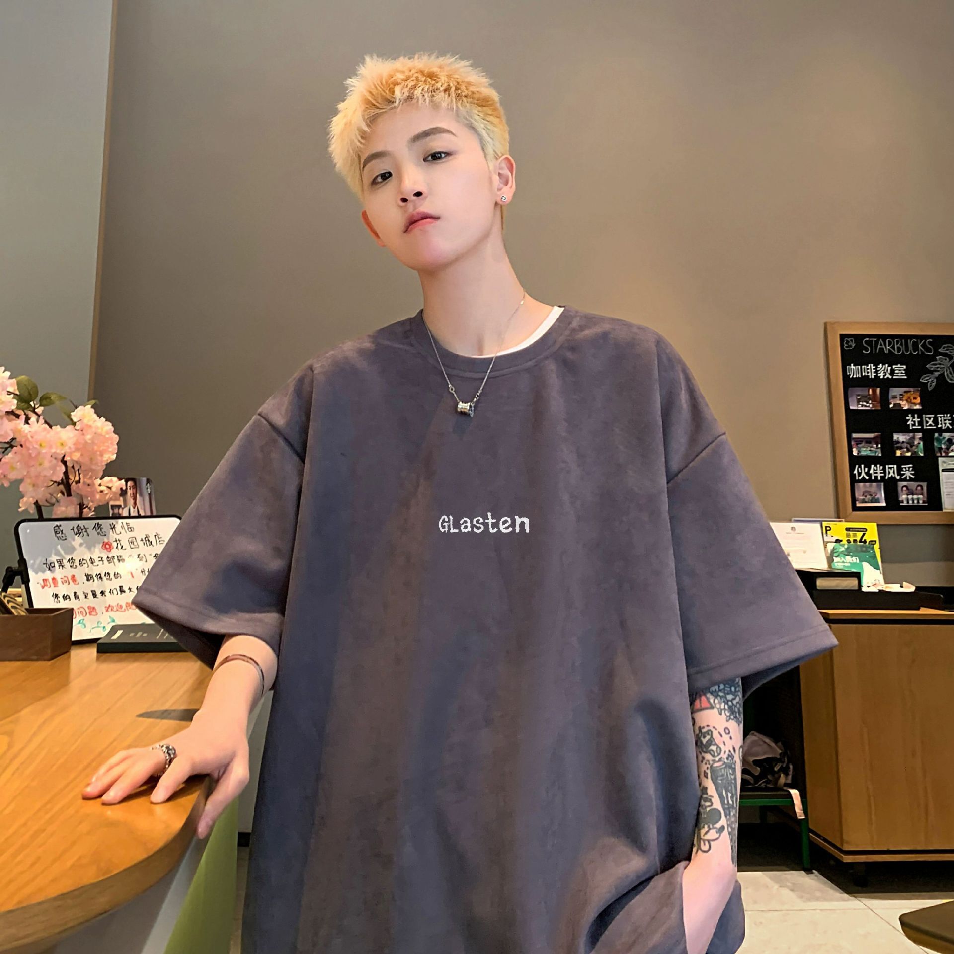 Designer Men's Straight Short Sleeved T-shirt For Summer 2025 Plus Size 1/4 Sleeve Fashion Brand Half Sleeve