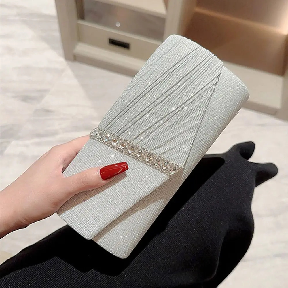 Ladies y Sequins Clutches Evening Bags Glitter Banquet Handbags Women Chain Shoulder Bag Dinner Wedding Party Purse 250226