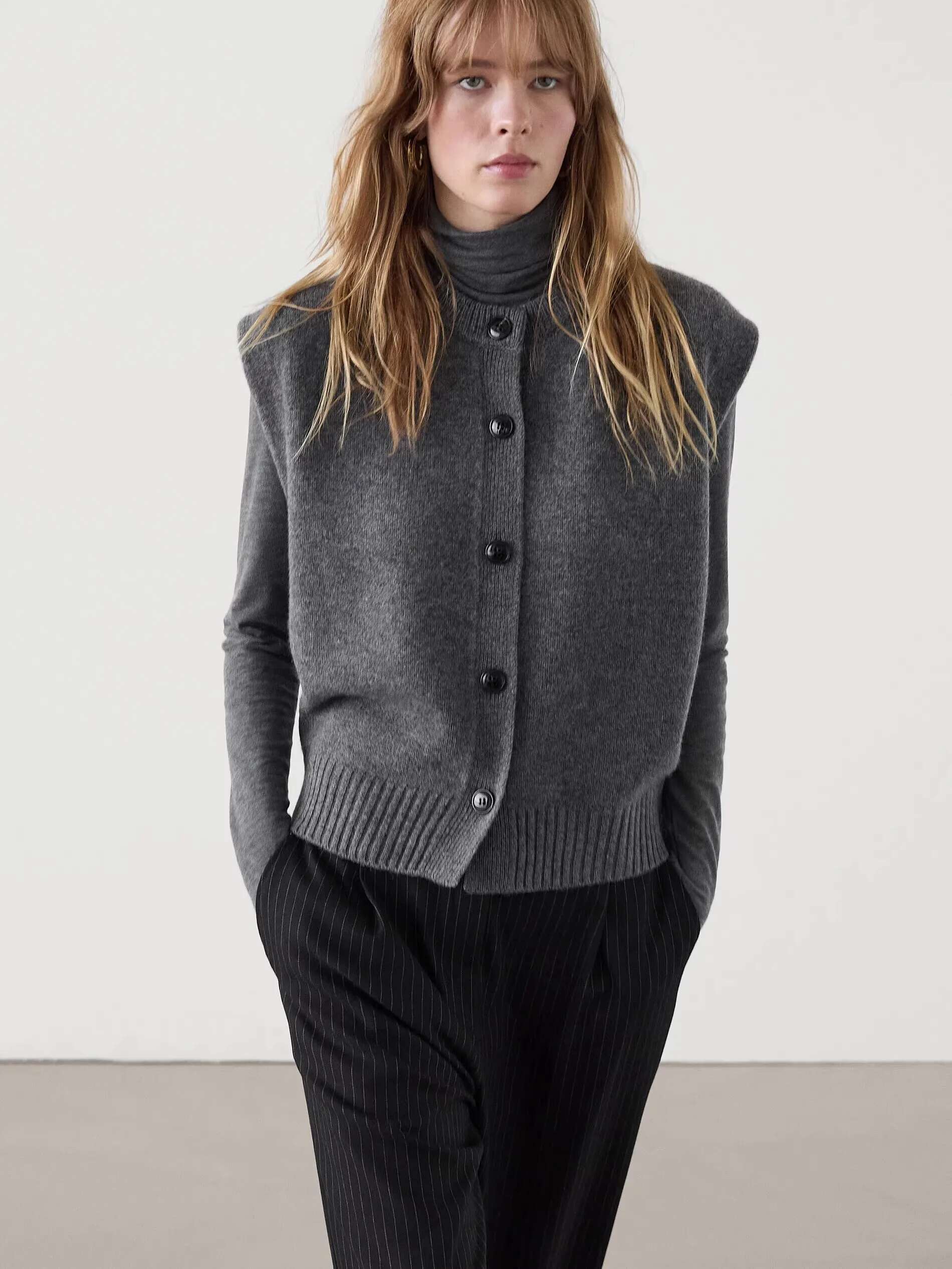 Ethereal MD 2025 Massidutti Spring New Style Of Women's Casual Grey Minimalist Suit Knit Vest