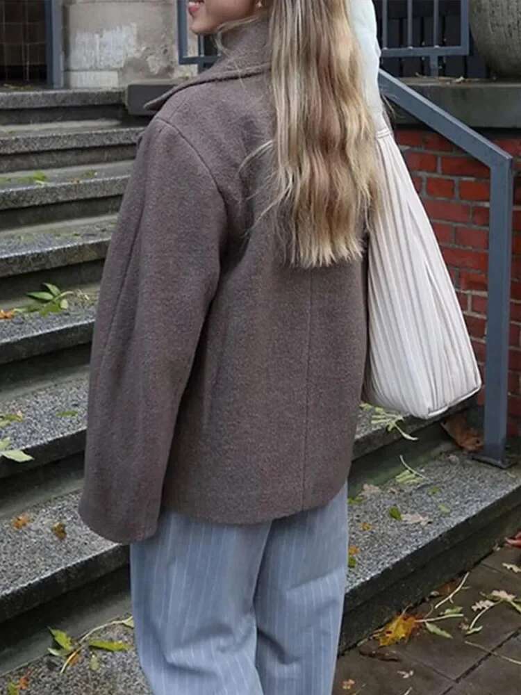 Vintage Turn-Down Collar Woolen Short Coat Women Retro Loose Button Pockets Solid Coats Female 2025 Autumn Chic Elegant Outwear