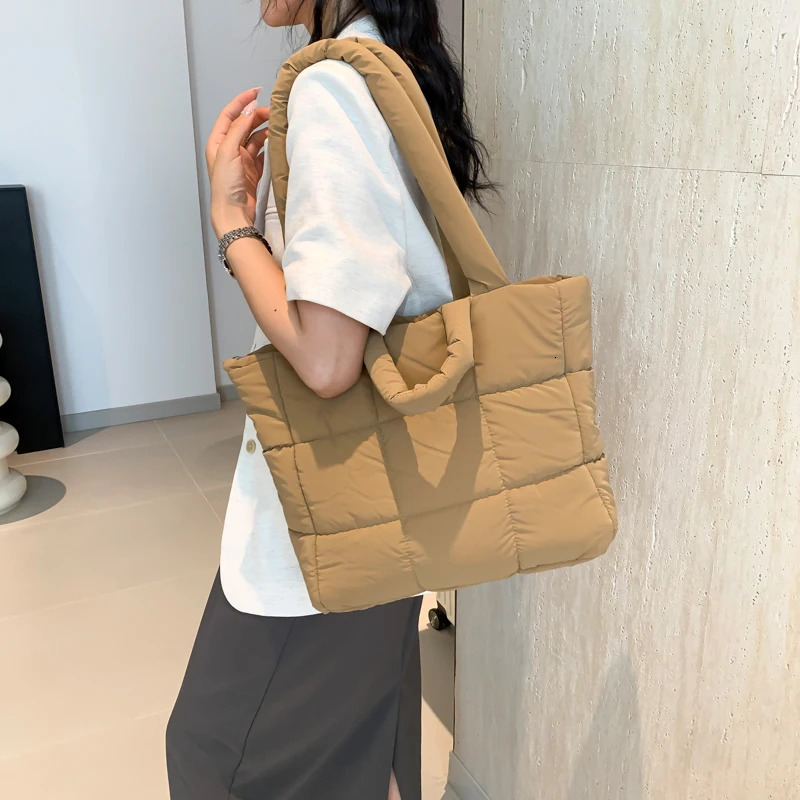 Ship from US Women Puffer Tote Bag Fashion Shoulder Large Capacity Soft Cloud Quilted Purse Stylish Commuting 250227FBB