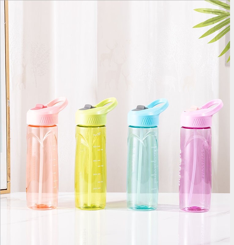 700ml universal carry-on cup outdoor portable cup students water cup space cup summer plastic portable drinking cups
