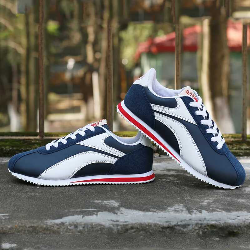 2023 Marathon Running Shoes for Men Super Lightweight Walking Jogging Sport Sneakers Athletic zapatillas Trainers 39-44 Z250227