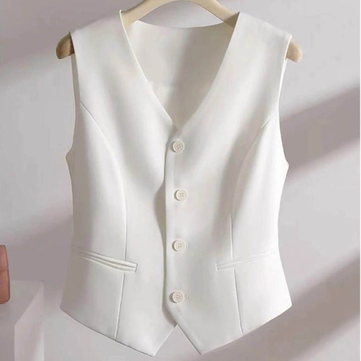 Suit Vests Women Simple Single Breasted Vneck Sleeveless Coats Daily Outwear Aesthetic Korean Style Slim Allmatch Trendy 250226
