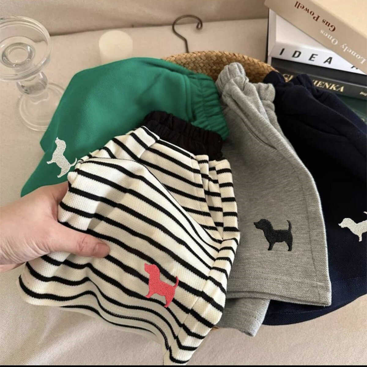 Jeans Summer childrens striped shorts 2025 mens and womens thin mid length shorts boys loose five quarter pants embroidered casual shortsY2502270SQT