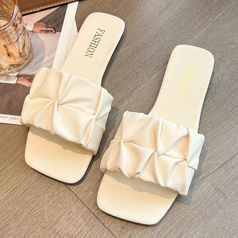 2025 Summer Fashion Versatile Flip Flat Shoes Designer Sandals New Korean Fold Slippers Women's Sandals Beach Green Slippers Large
