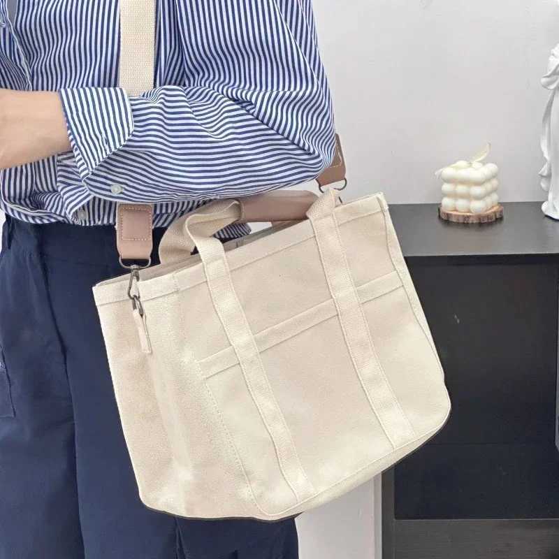 Diaper Bags Korea Style Newborn Baby Care Diaper Bag Mummy Shoulder Bag Embroidery Quilted Stroller Diaper Storage Organizer Large Handbags Y250227RNS