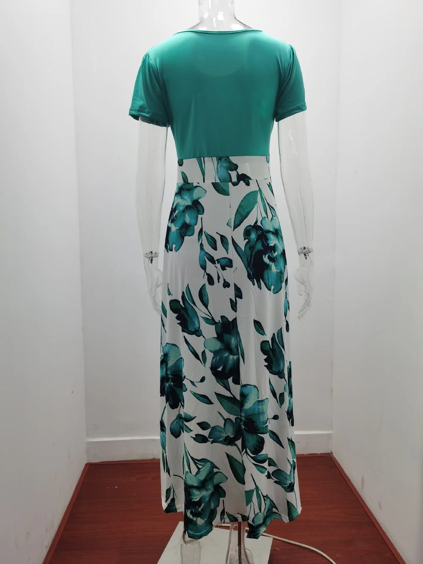 Leisure and loose fitting spring/summer fashionable flower print color blocking short sleeved womens elegant dresses 250222