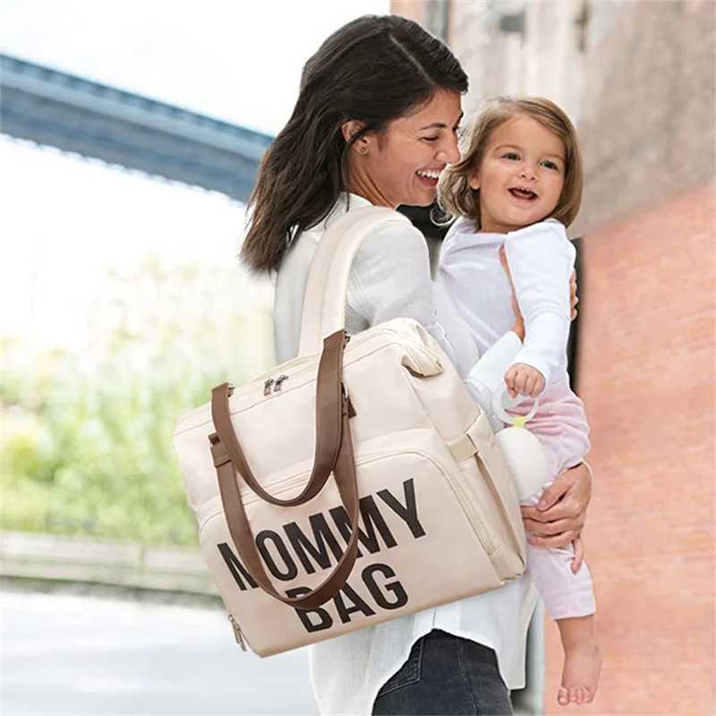 Diaper Bags Fashionable Mom Bag Baby Care Travel Backpack Pregnant Diaper Bag Large Capacity Multi functional Womens Diaper Organization Handcart Y250