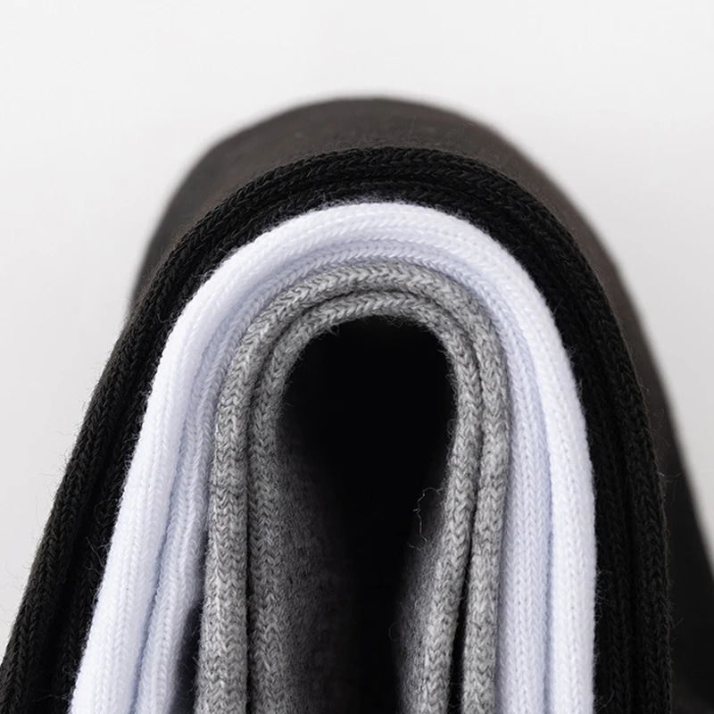 20 pairsbatch mens business breathable cotton socks solid color black and white casual simple sports net short 250227