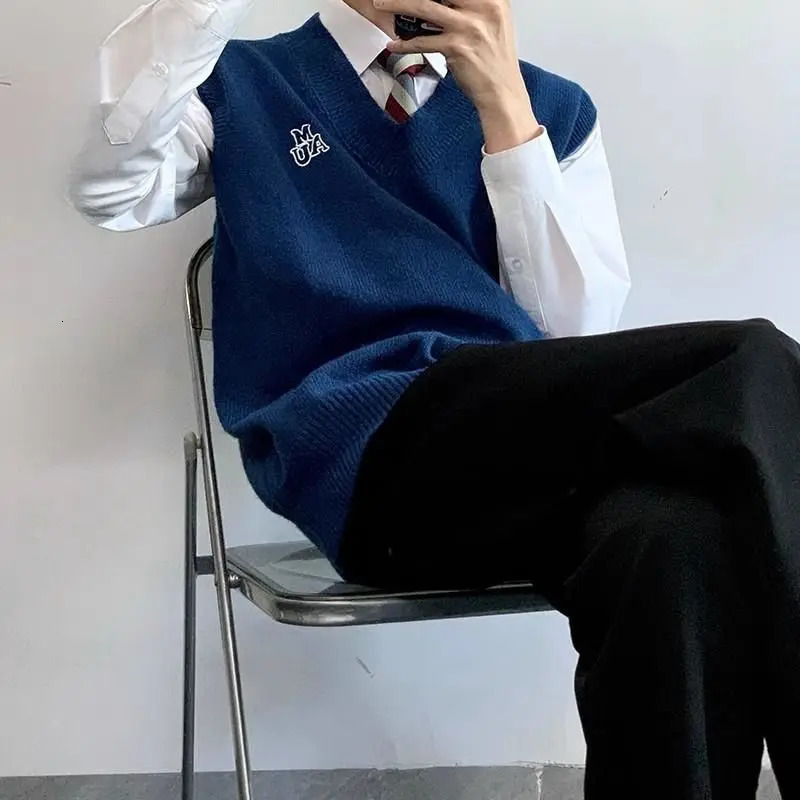 Fashionable and simple floral mens sweater vest college style navy blue letter Vneck knitted fully matched interior 250225