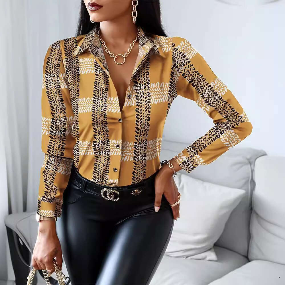 hot autumn and winter long sleeved V-neck color blocked retro style shirt top, versatile new trend clothing for 2025 temperament ins