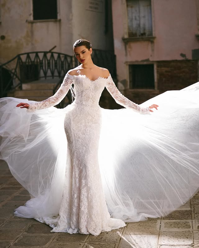 Illusion Bodice Sexy Mermaid Off Shoulder Satin Wedding Dresses With Detachable Applique Beading Lace Tiered Skirts Vestidos De Novia African Bridal G