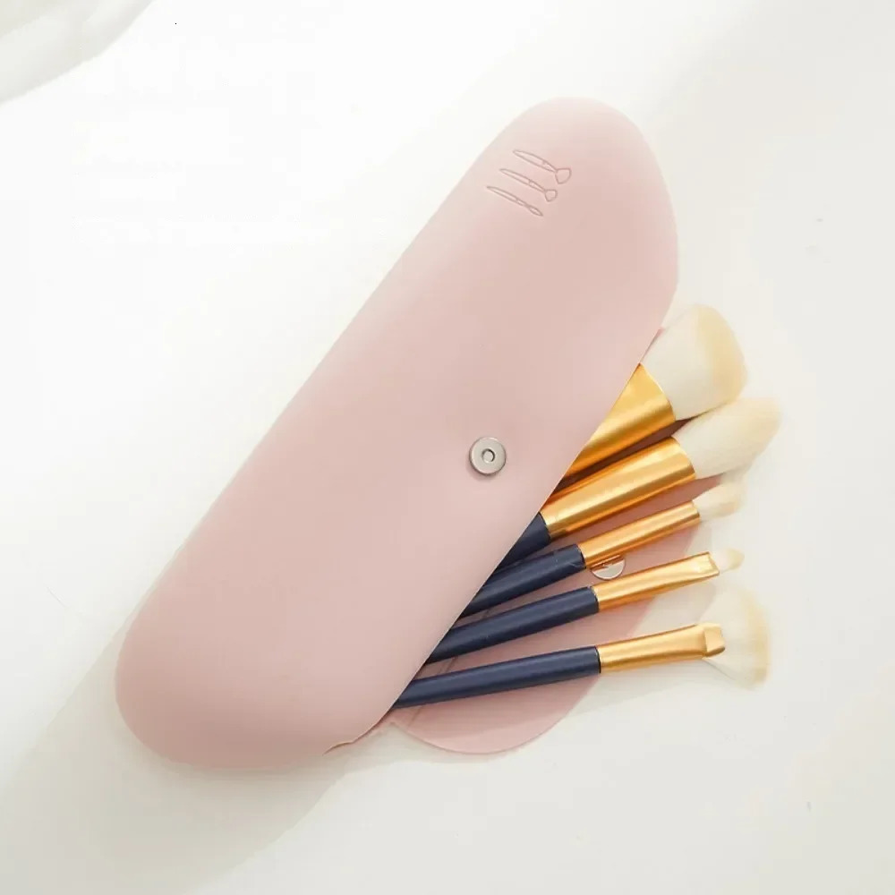 Ship from US Travel Makeup Brush Holder Silicon Cosmetic Brushes Portable Bag for Getting Ready Travelling Case Organizers 250227FBB