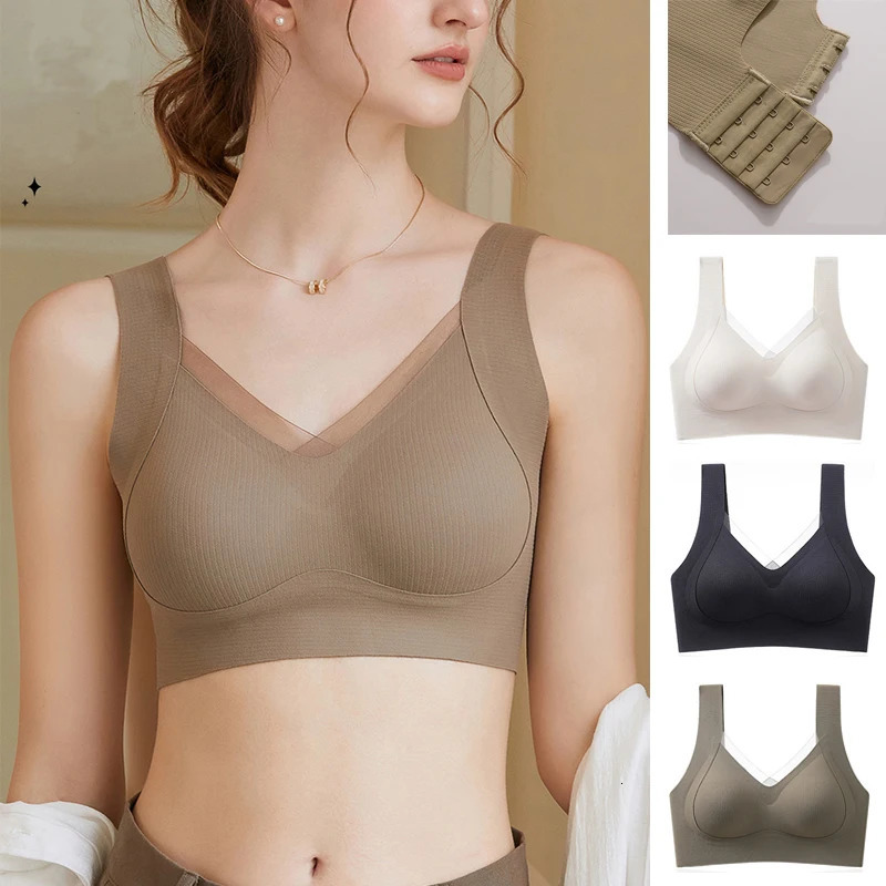 3 womens breathable bras gathered together no trace bra underwire comfortable plus size sports 250224
