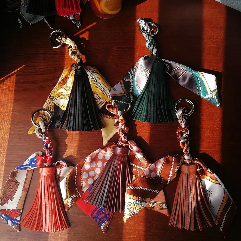Style Silk Woven Key Lanyard Decoration Soft PU Leather Car Keychain Accessories Fashion Womens Tote Bag Jewelry Pendant 250227