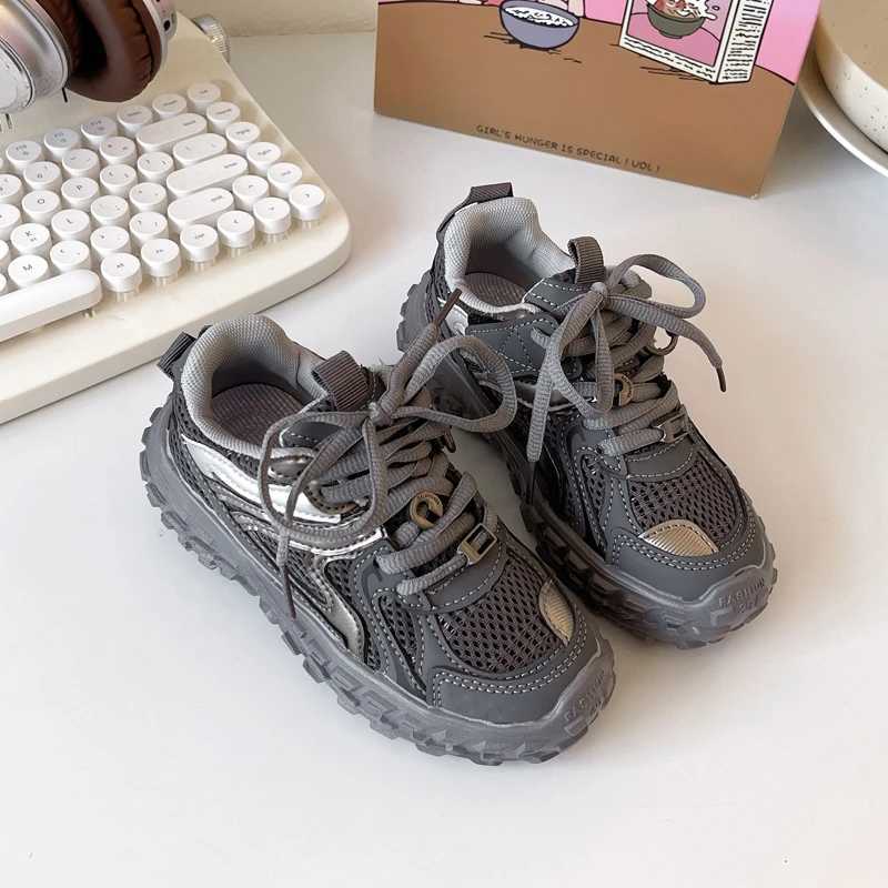hletic Outdoor Childrens Mesh Breathable Sneakers Girls Soft-soled Boys Casual Shoes Fashionable and Trendy Tire Sold Teenage Shoe S25226