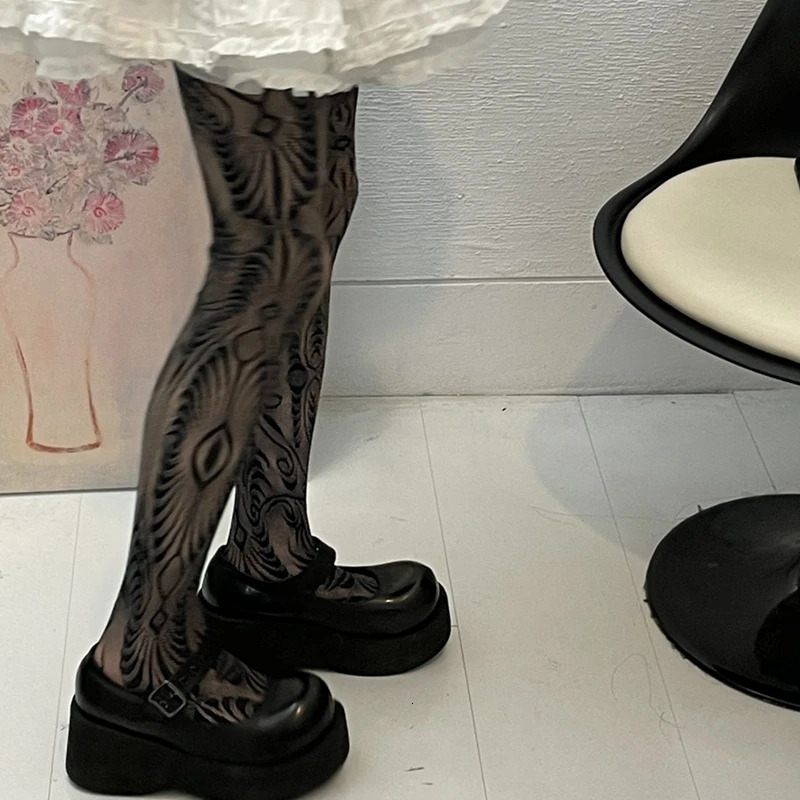 Women Breathable Fishnet Pantyhose Fashion Personality Pattern Lace Tights Hollow Out Mesh Sexy Ladies Long Stockings Female 250227