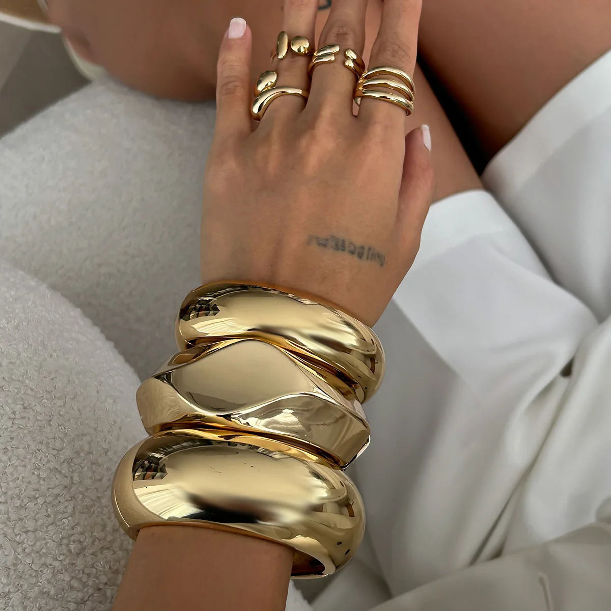 DIEZI Different Style Punk Cuff Bangles Bracelets Exaggerated Gold Silver Color Metal Geometric Wide Spring Bangles Women Men 250227