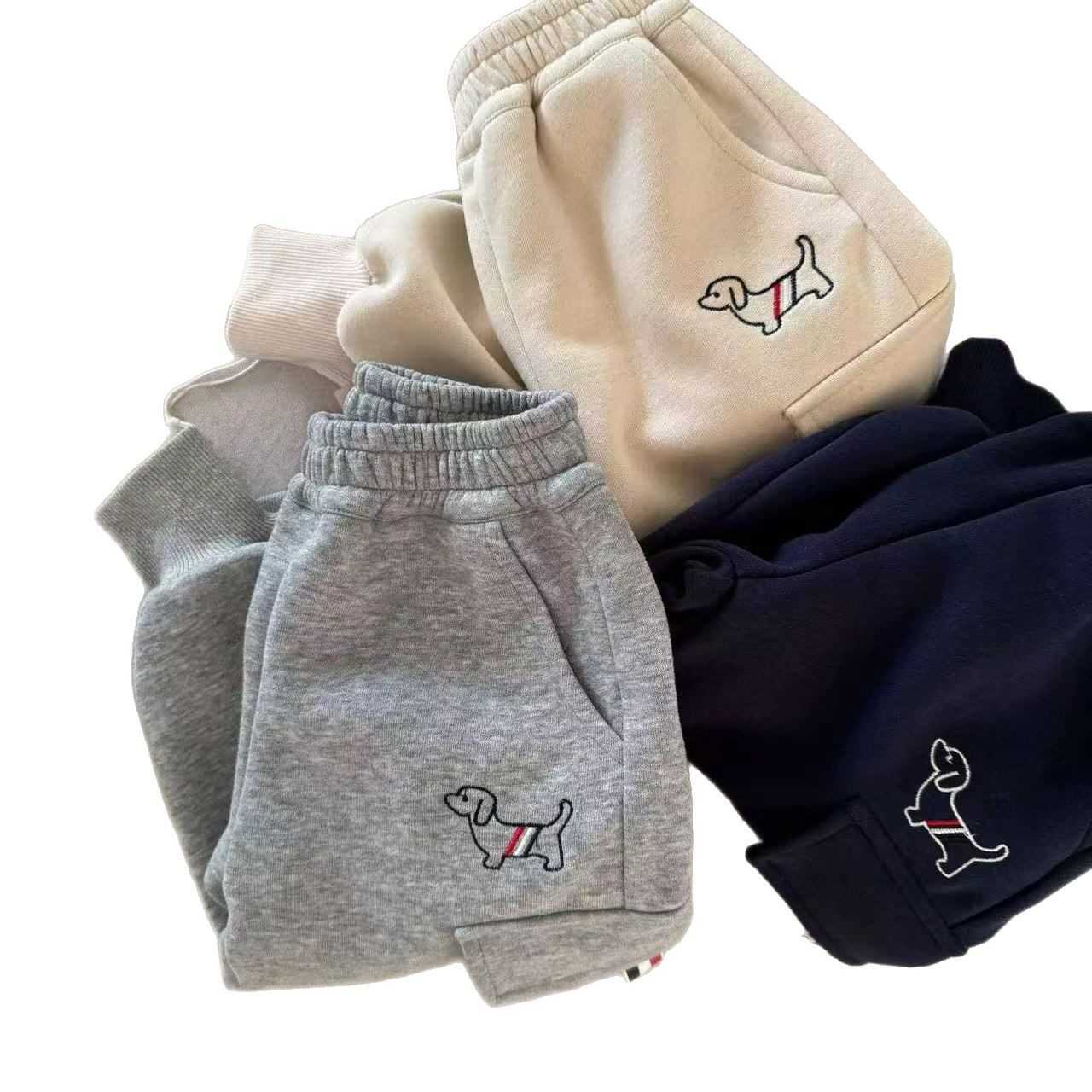 Jeans Childrens workwear pants for boys in the spring and autumn of 2025 new solid color pants baby casual sanitary pants leg binding pants womens fas