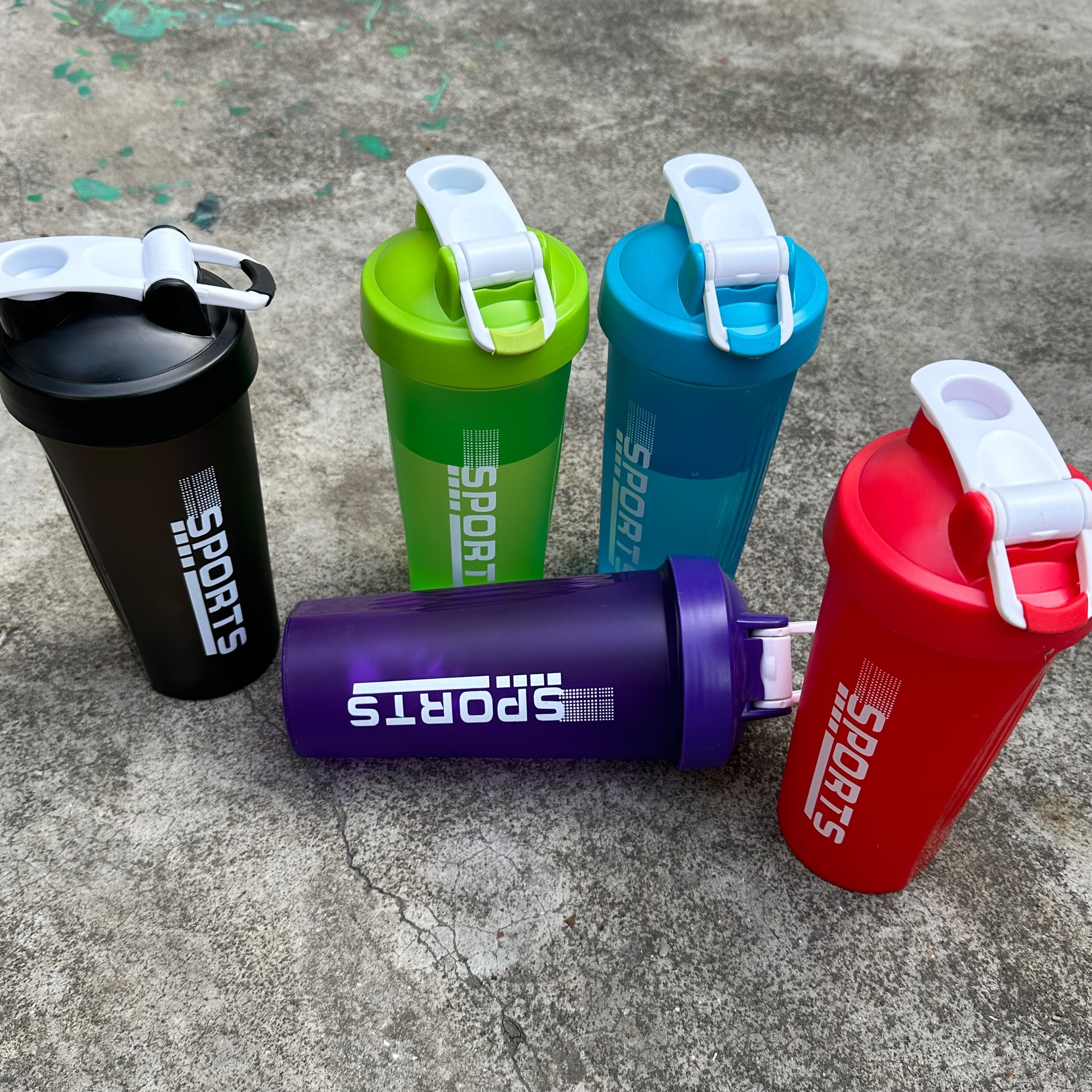 Cute net red sports fitness water cup large capacity portable portable protein powder shaking cup drop-proof student space cups
